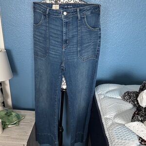 Wide leg jeans